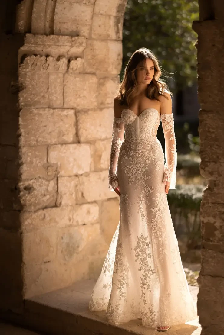 Eva Lendel Mimosa Default Image